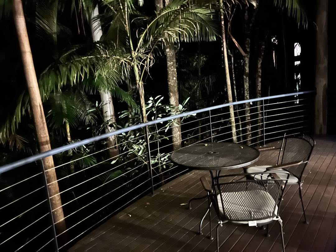 佩特斯雨林度假村主图