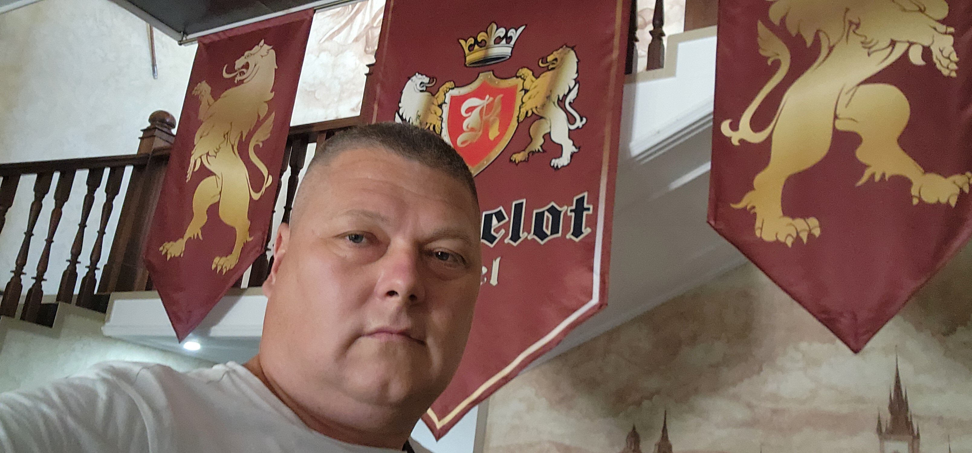 Camelot Hotel-官方