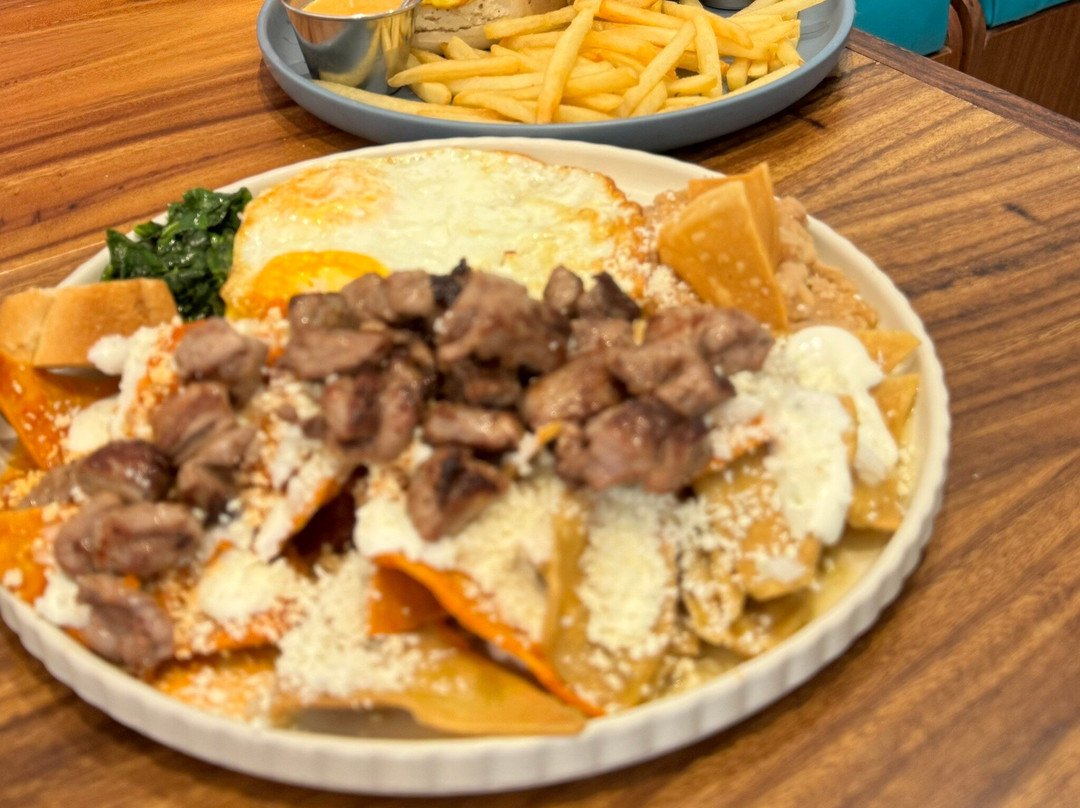 Fluffy's (fluffy's Pv)