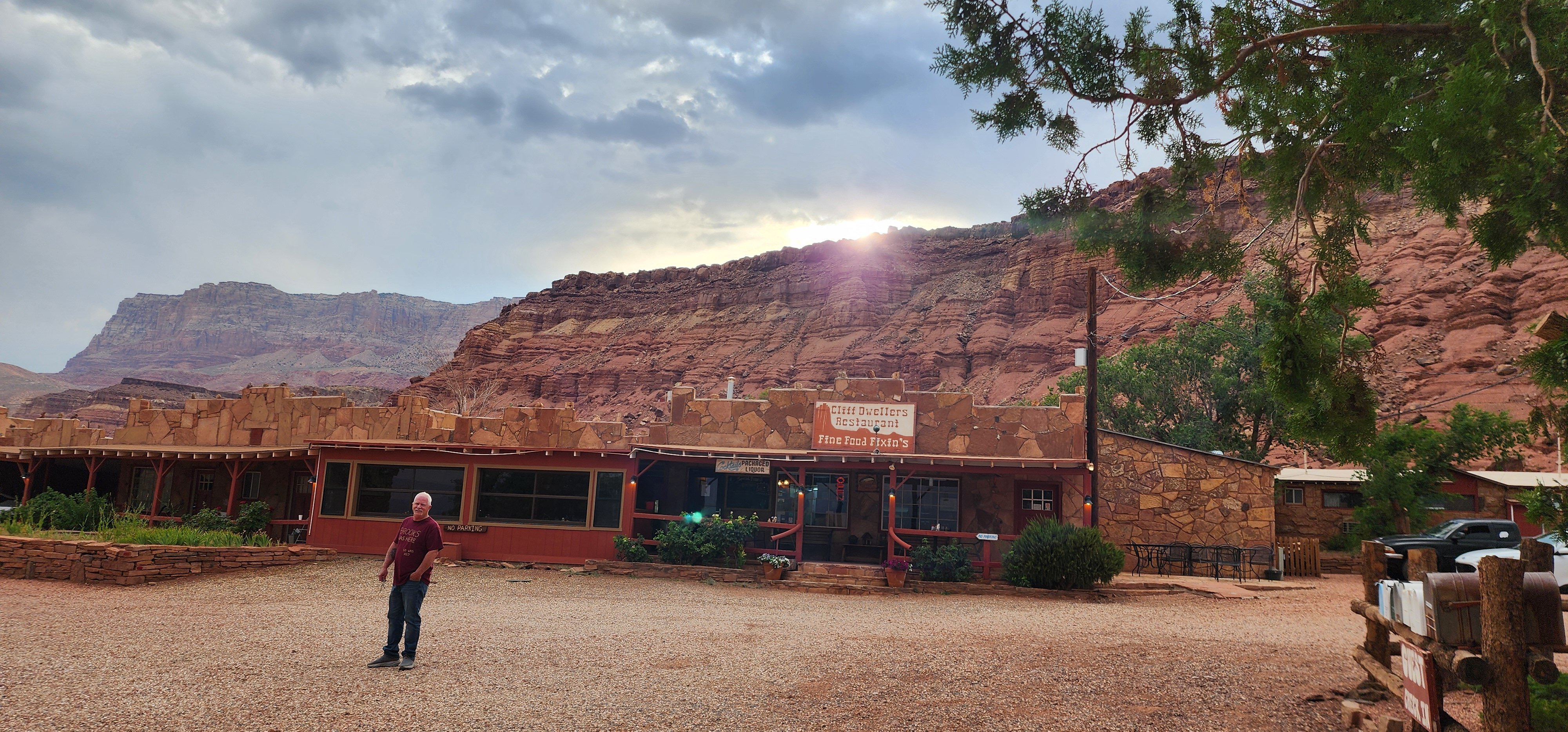 Cliff Dwellers Lodge-浴室