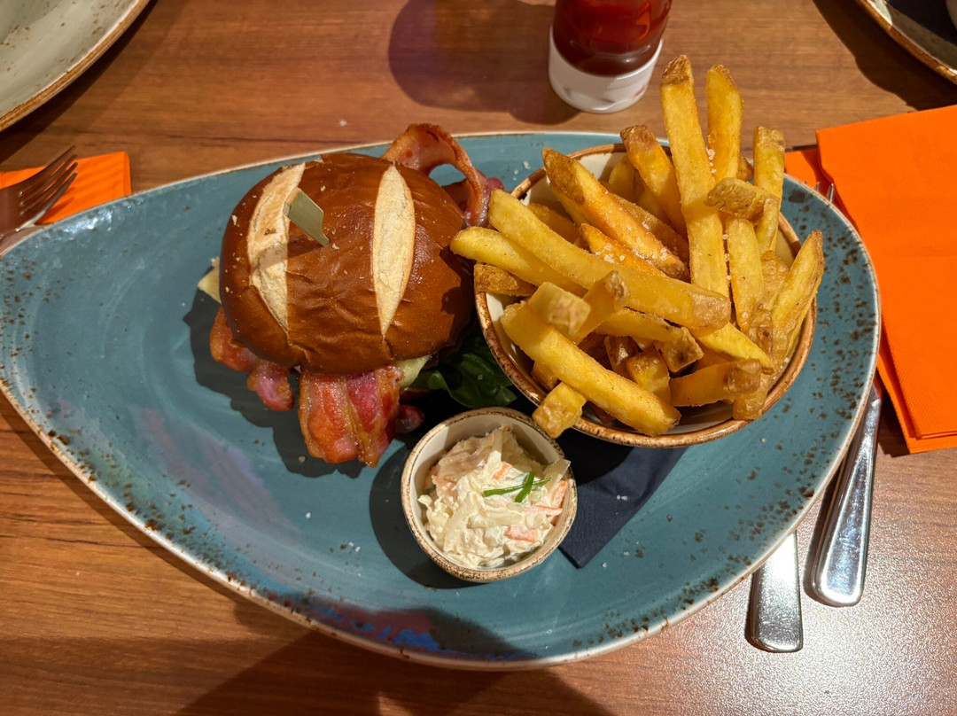 The Flower Bowl Entertainment Centre-Barton必去景点