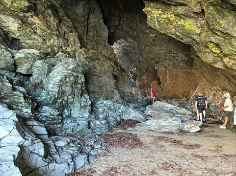 Merlin's Cave-Tintagel必去景点