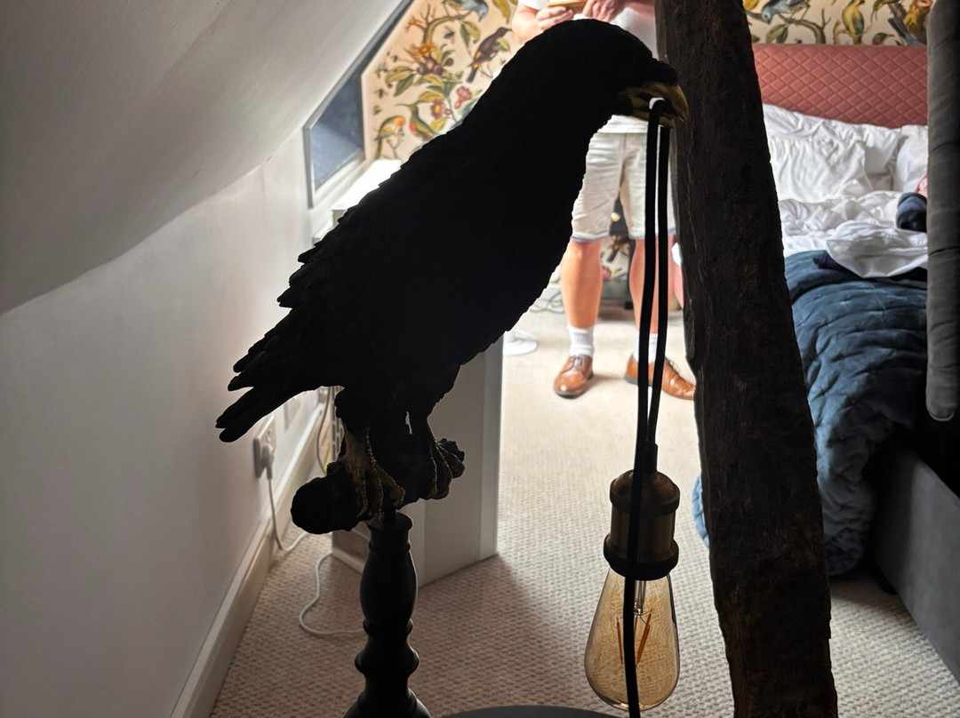 The Old Kent Barn主图