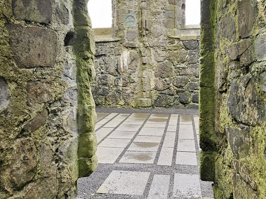 Kirkjubour Cathedral-Kirkjubour必去景点