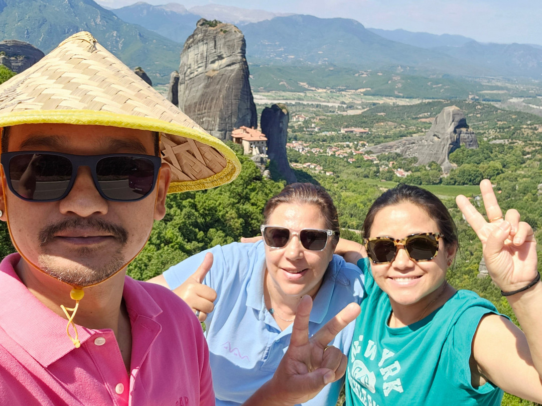 Meteora Thrones - Travel & Tourism Center-卡兰巴卡必去景点