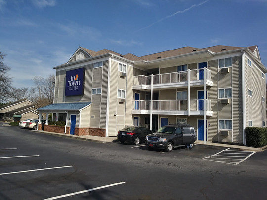 InTown Suites Extended Stay Greenville SC - Wade Hampton