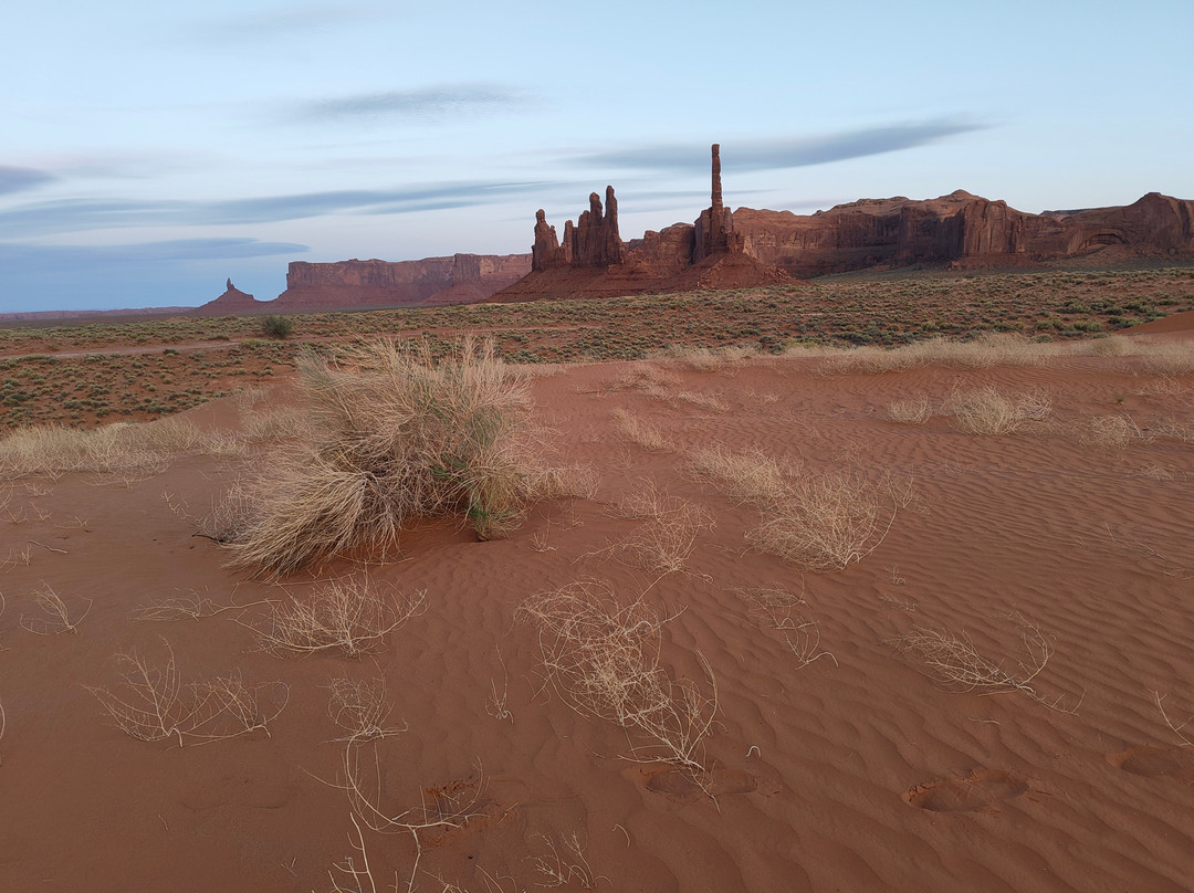 Totem Pole And Yei Be Chei-纪念碑公园必去景点
