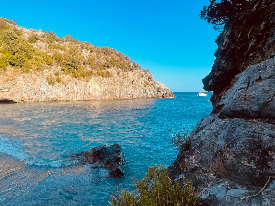 Spiaggia del Pozzallo-Marina di Camerota必去景点