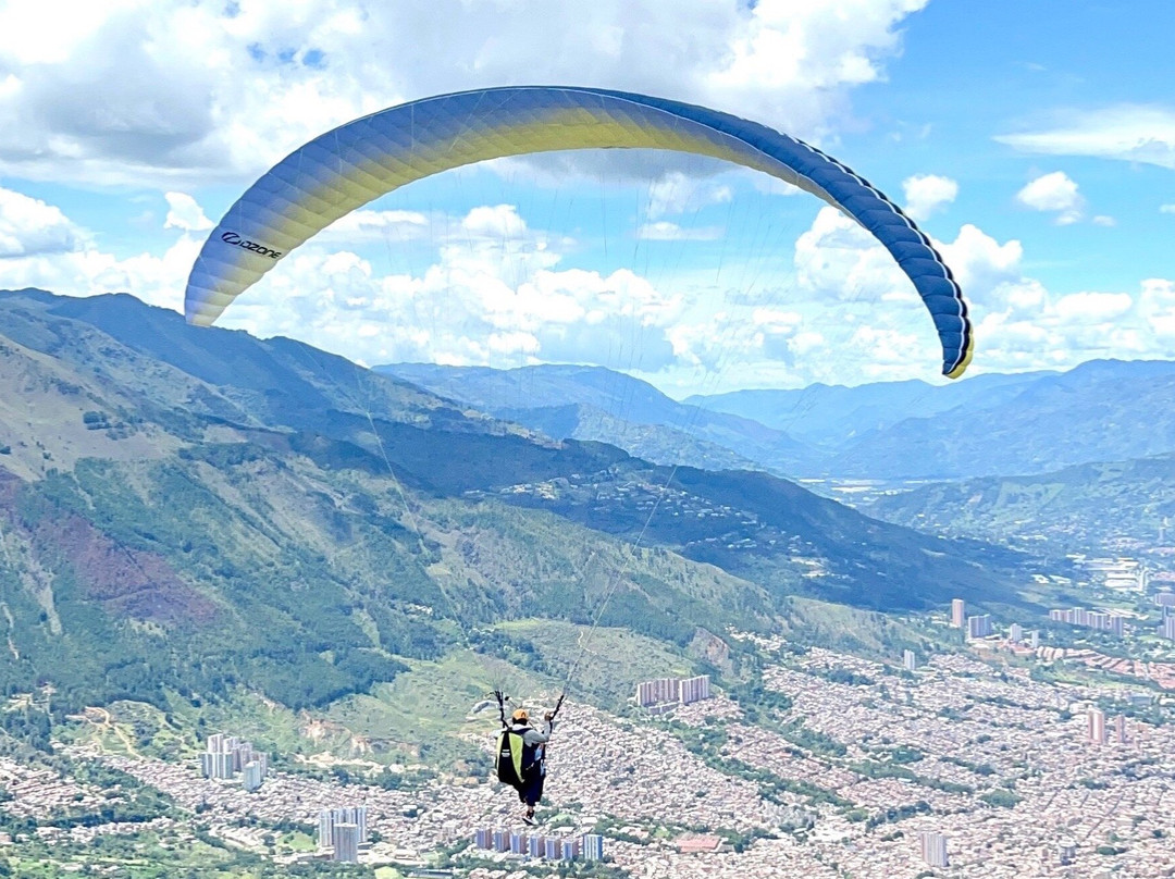 Parapente en Medellín Only Fly