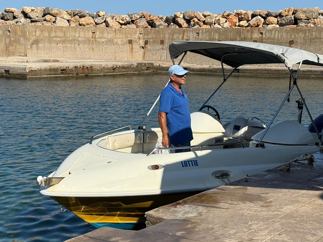 Lottie Watersports-雷斯蒙必去景点