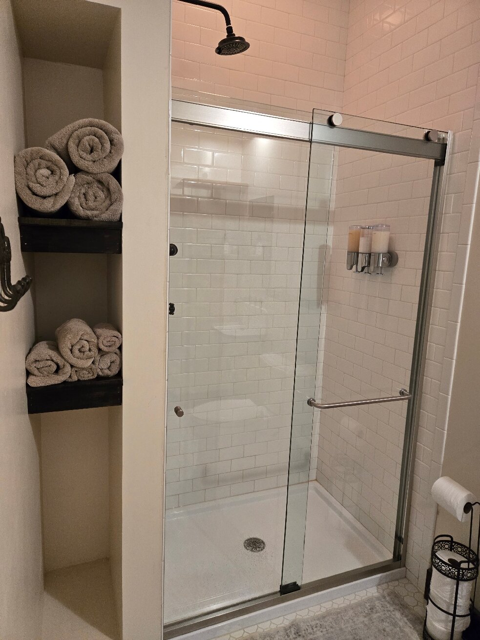 Eighteen-Ninety Sleepover-官方