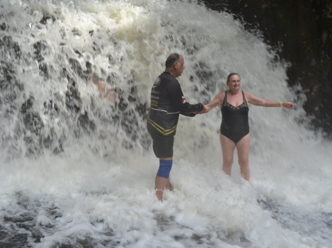 Cachoeira Asframa-Presidente Figueiredo必去景点