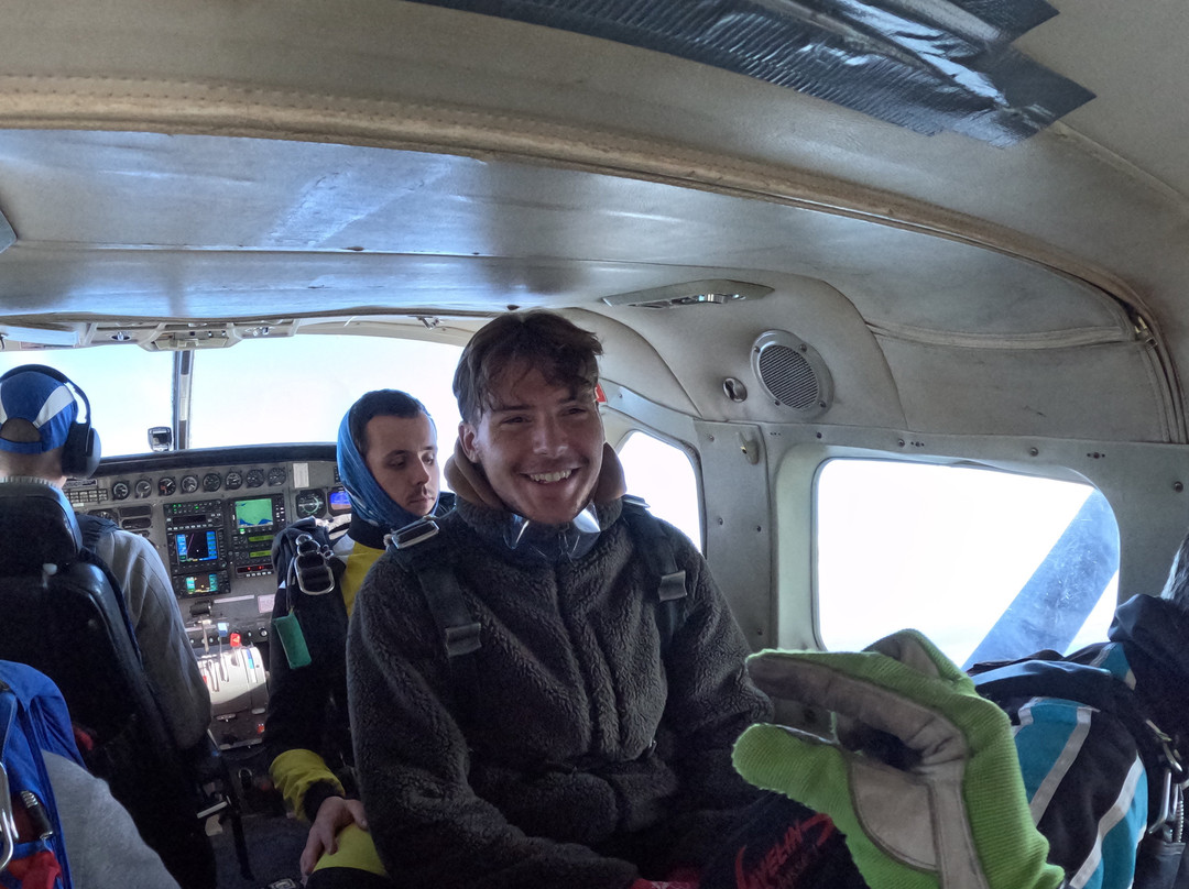 Saut en Parachute Merville-Merville必去景点