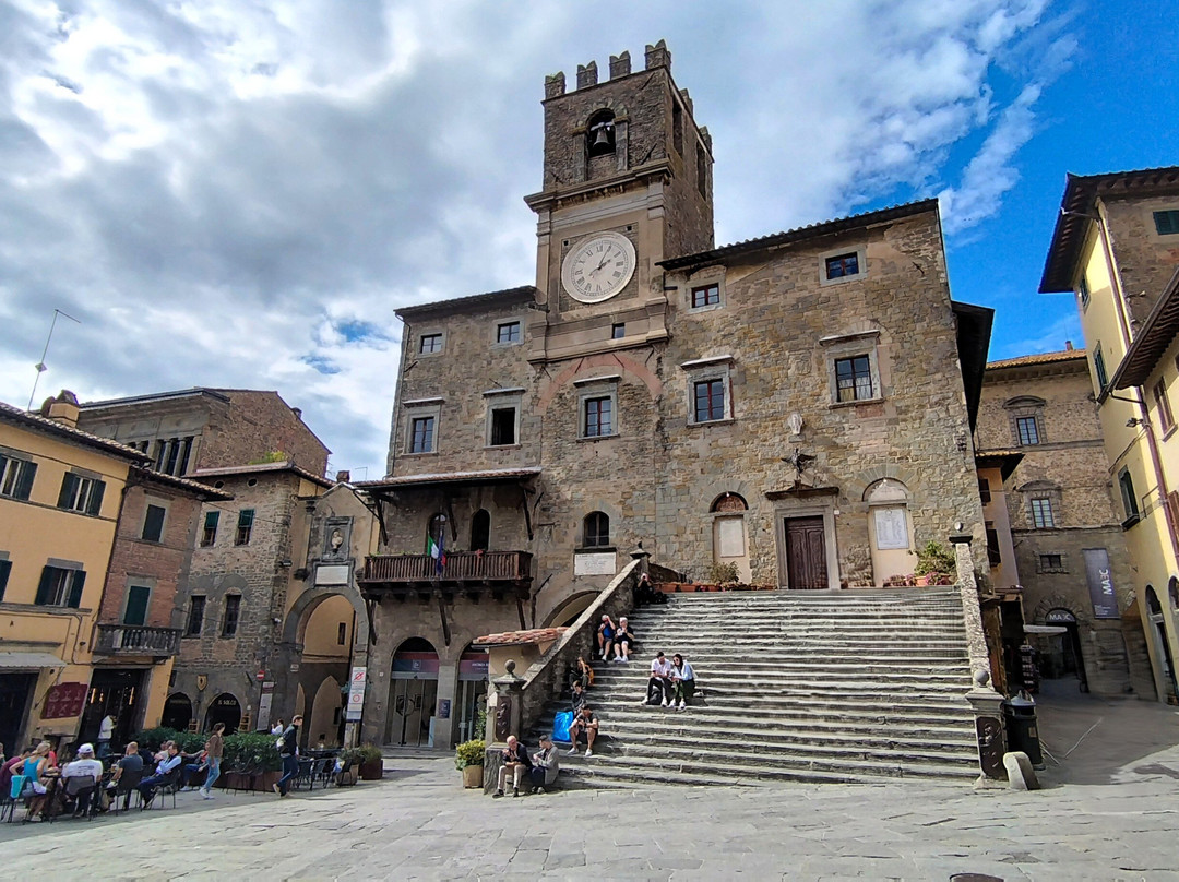 共和广场-科尔托纳必去景点