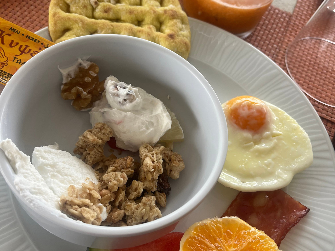 Alexandros Hotel主图