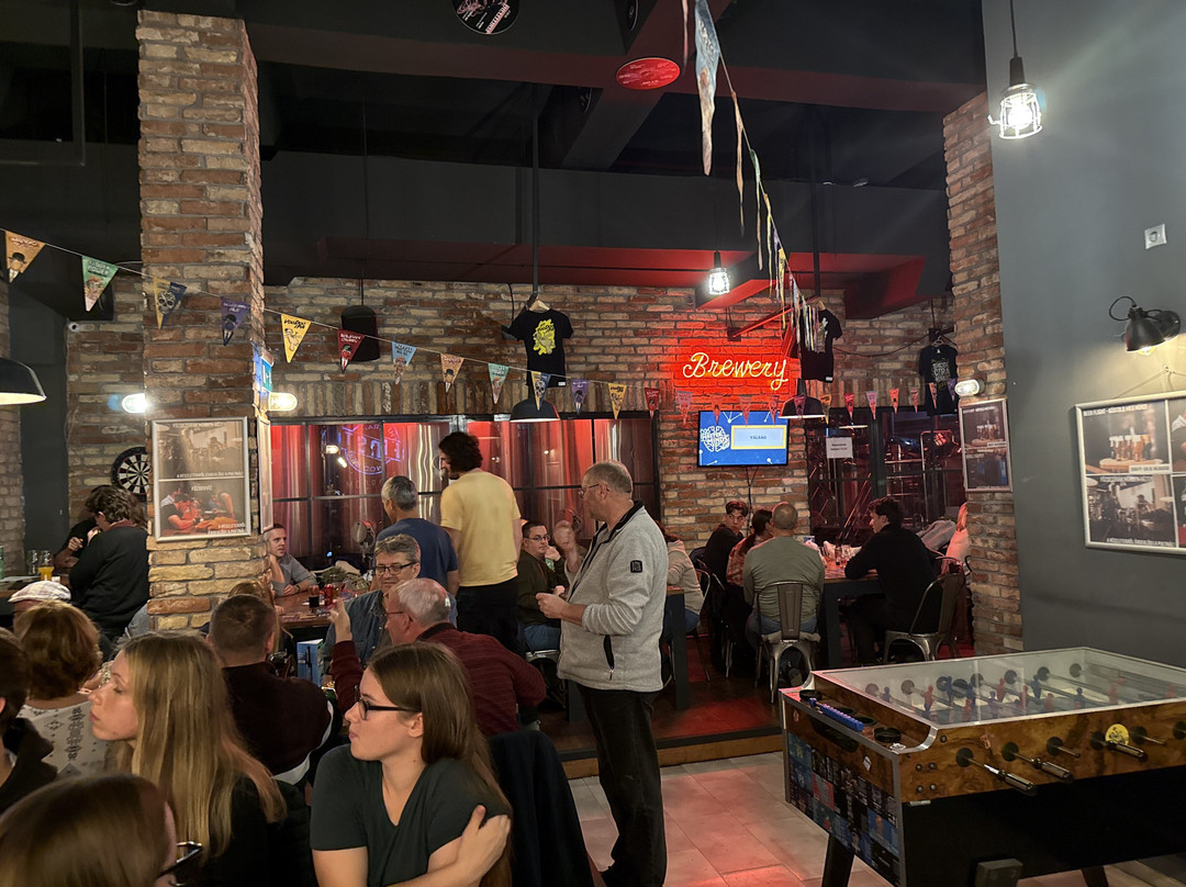 FIRST Craft Beer Brewery & Taproom-布达佩斯必去景点