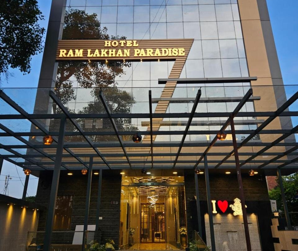 Hotel Ram Lakhan Paradise
