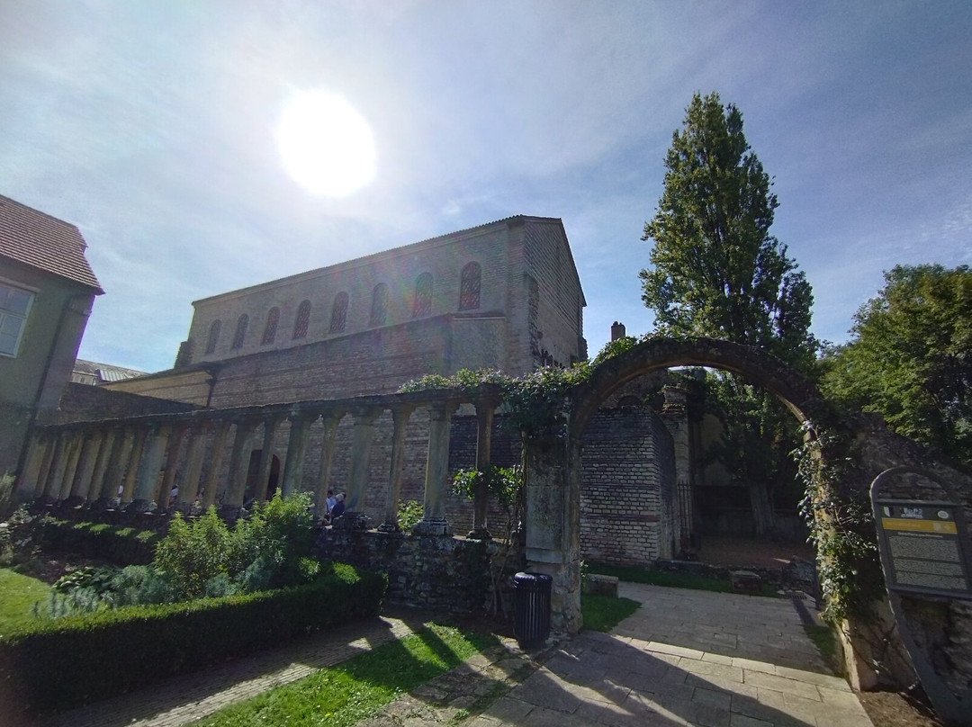 Saint Pierre aux Nonnains Basilica-梅斯必去景点