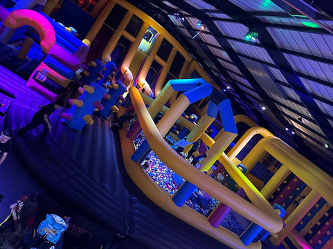 Air Haus Interactive Inflatable Parks-谢菲尔德必去景点