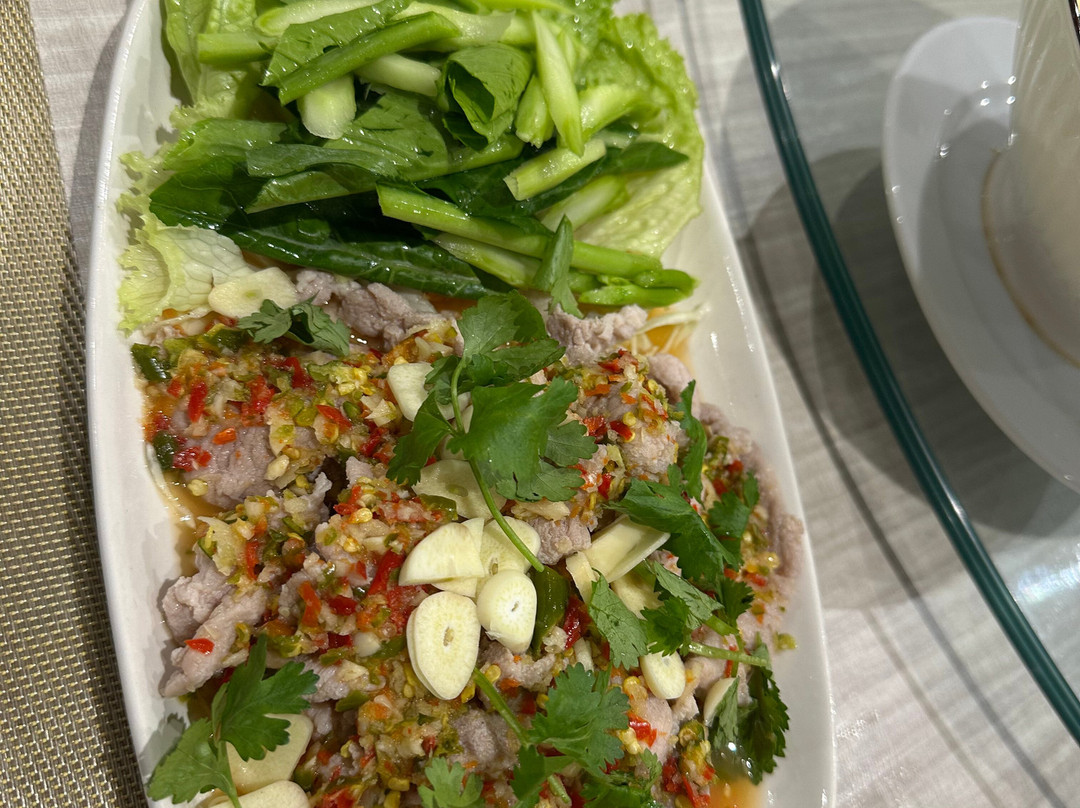 思里拉姆顿酒店主图