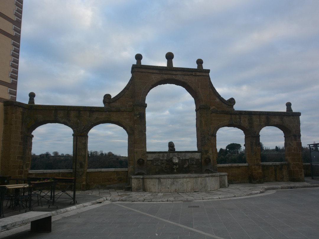 Fontana delle Sette Cannelle-皮蒂利亚诺必去景点