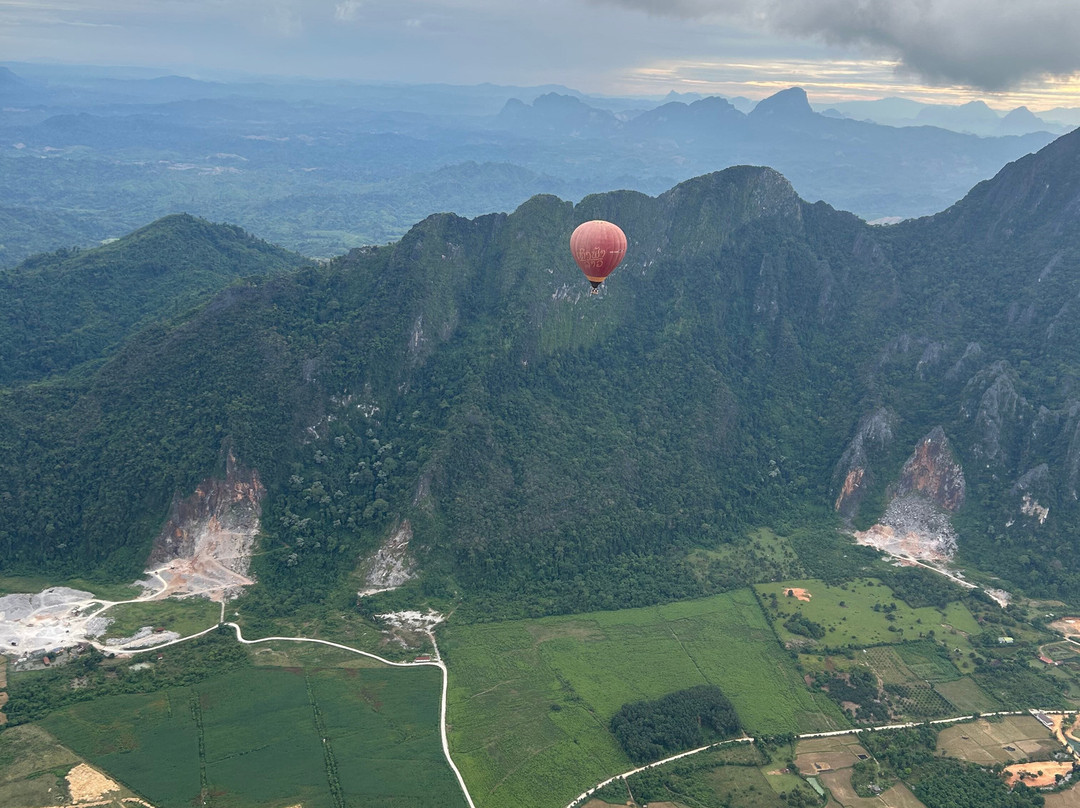 Above Laos Ballooning Adventures-旺阳必去景点