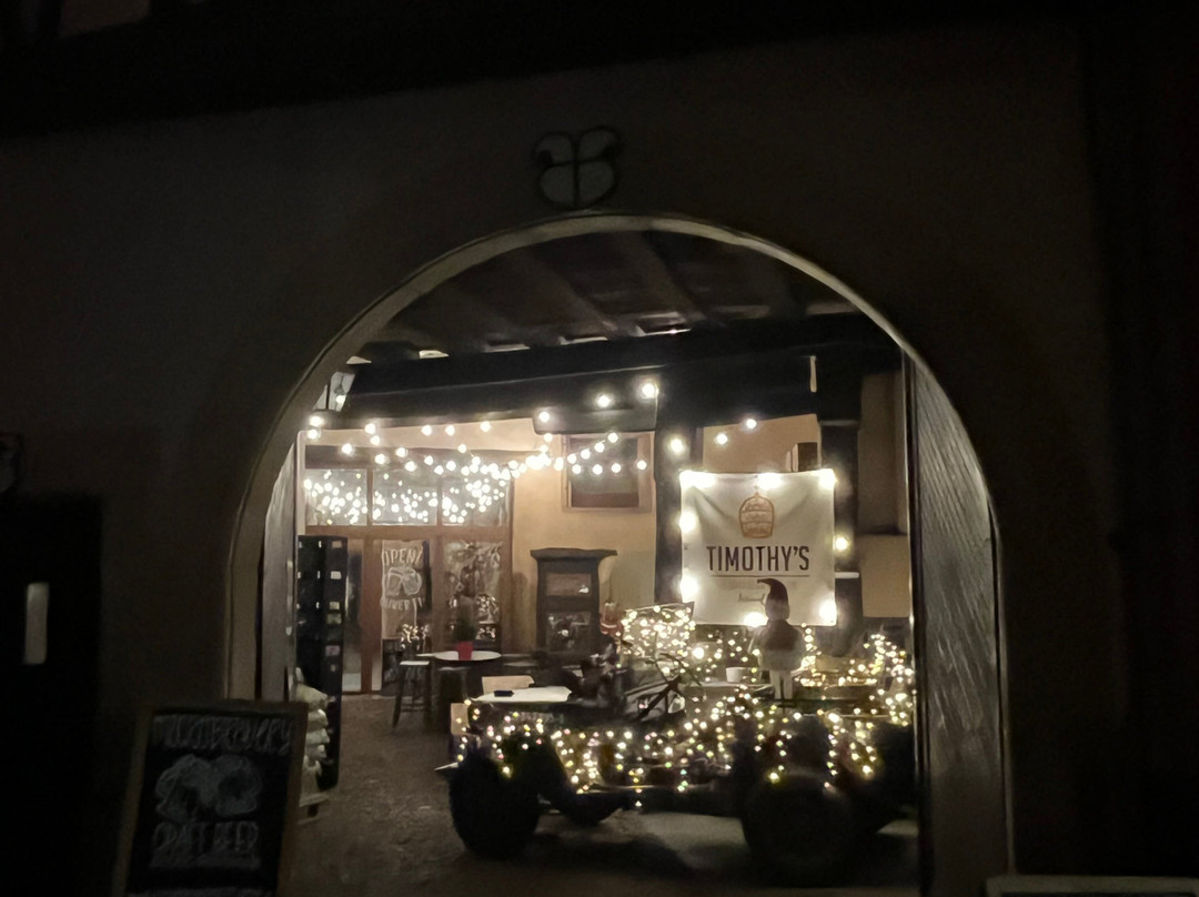 Timothy's Le Brasseur du Pape-艾古斯汉必去景点