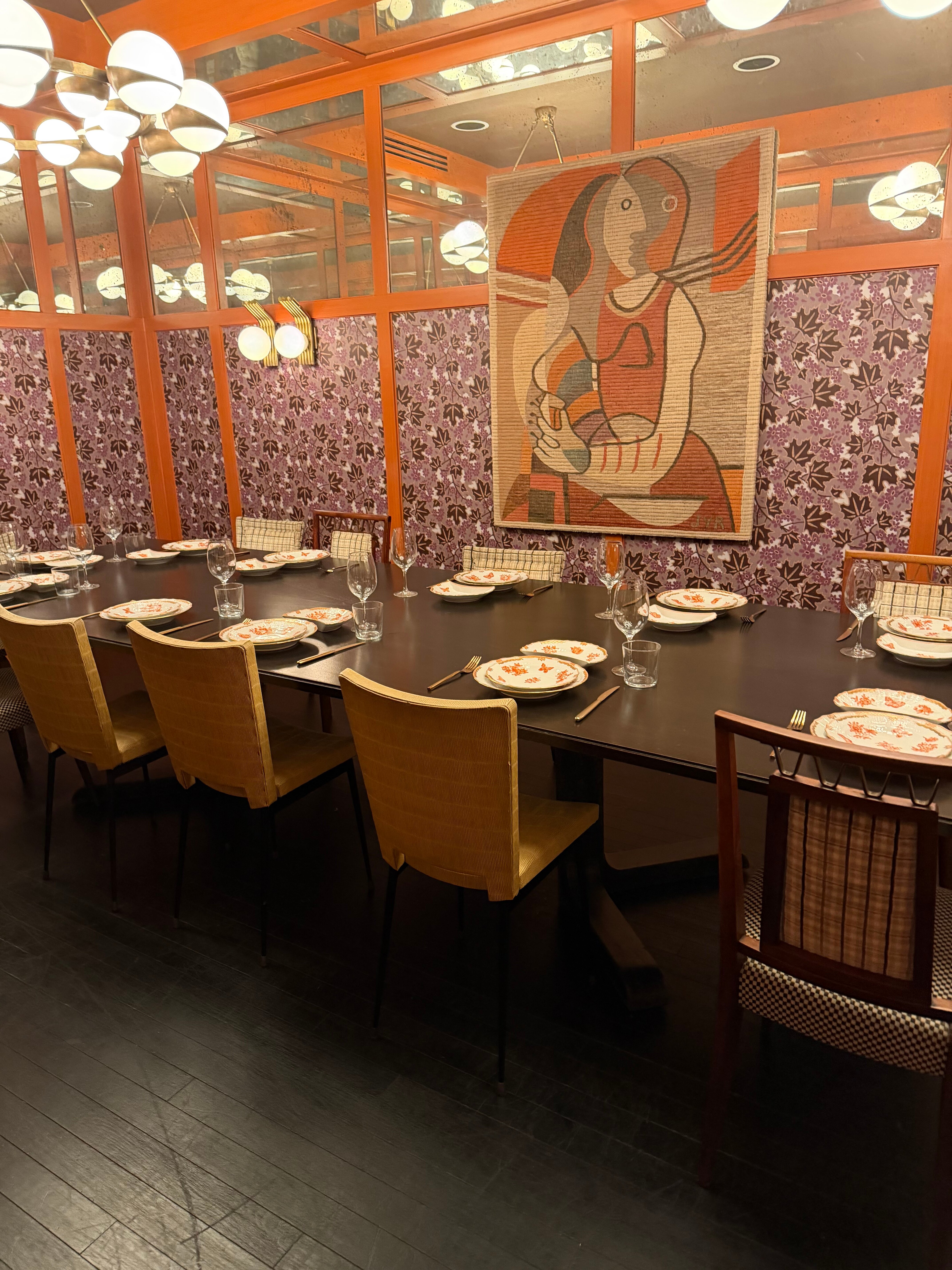 雷诺阿酒店-官方