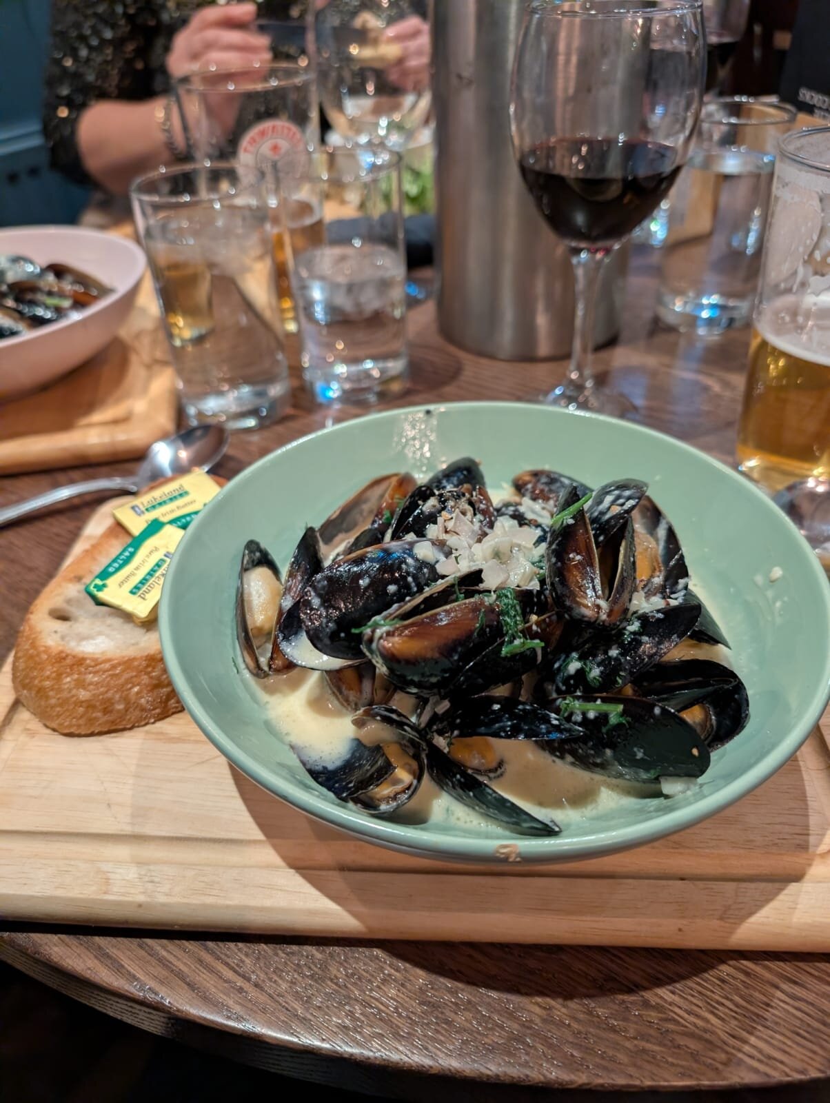 Ye Olde Fighting Cocks-官方