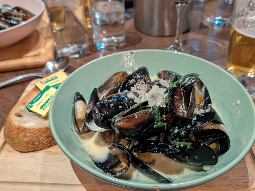 Ye Olde Fighting Cocks主图