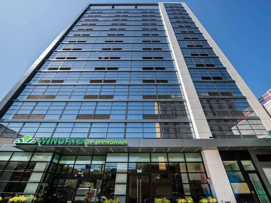 Wingate by Wyndham Long Island City