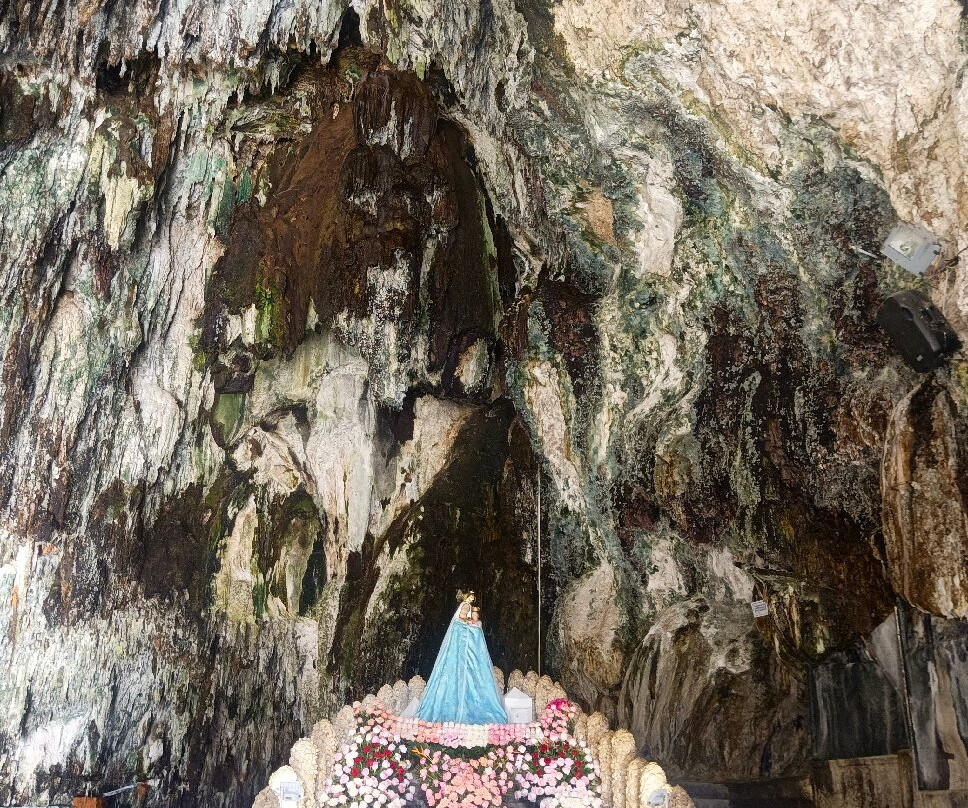 Gruta de la Paz-Tulcan必去景点