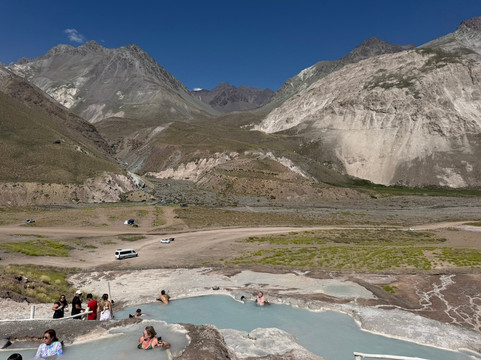 Termas Valle De Colina-圣若泽迈坡必去景点