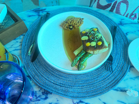 Only Blu - Under Ocean Restaurant