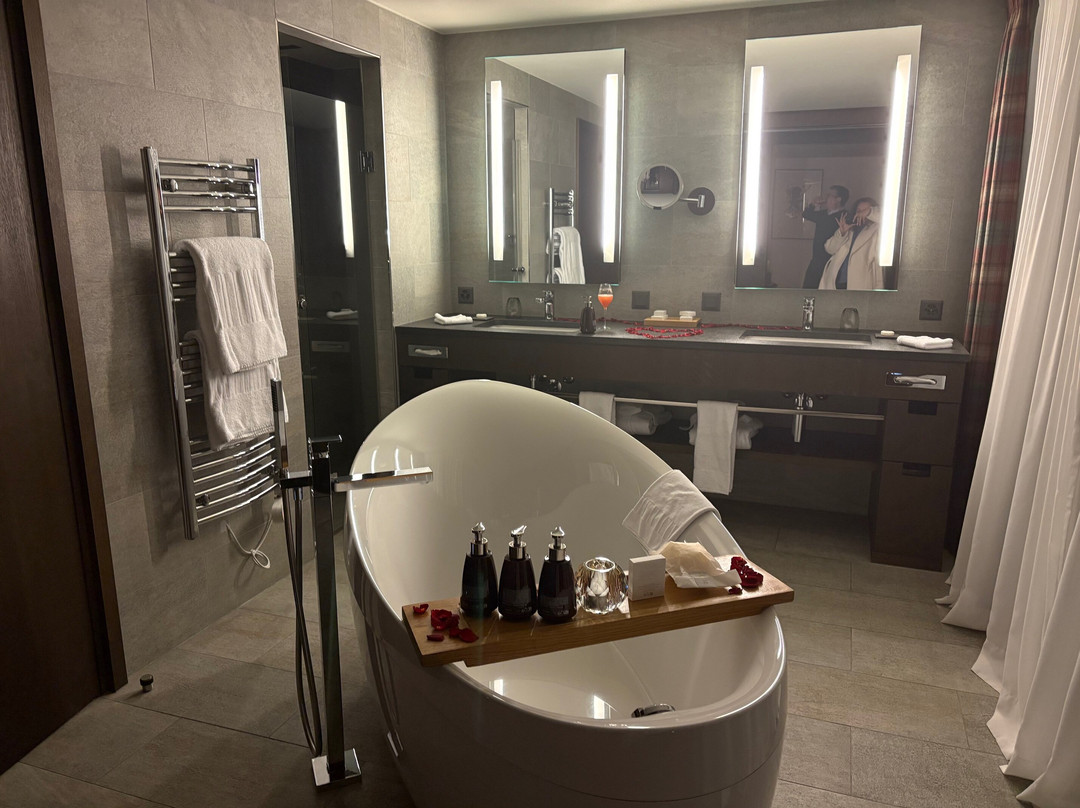 克莱恩大使酒店主图