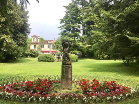 卢比斯别墅酒店主图