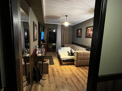 科姆洛酒店主图