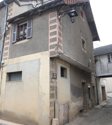 Cour Vachet-Buxy必去景点