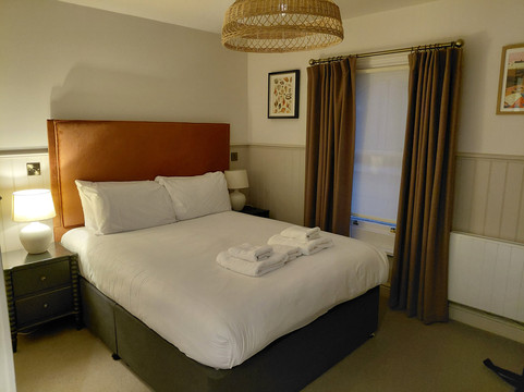 沃辛火车站酒店主图