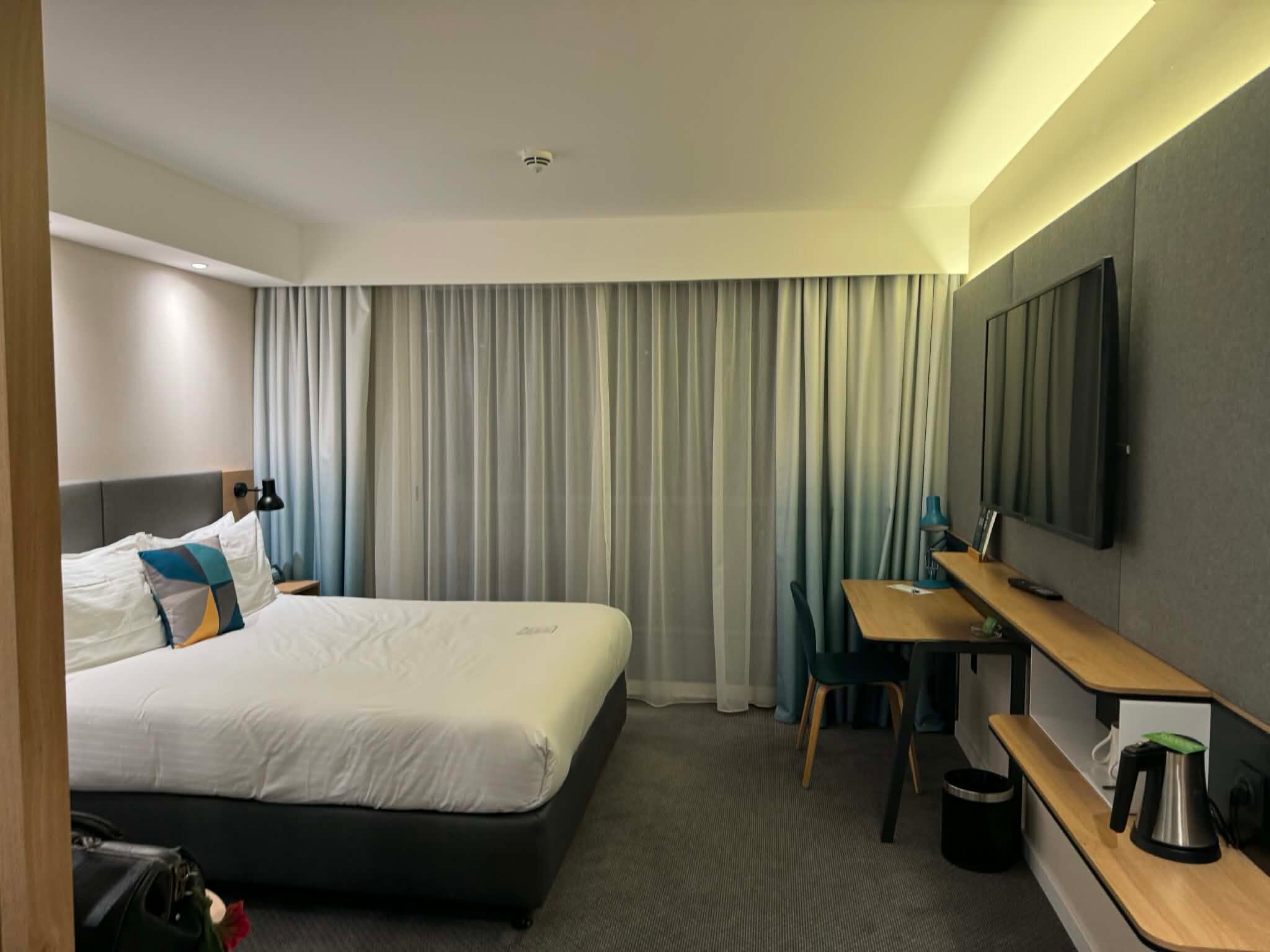 波尔多-梅里尼亚克机场洲际假日酒店-客卧