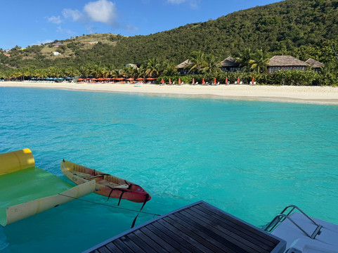 Voyage Charters-托土拉必去景点