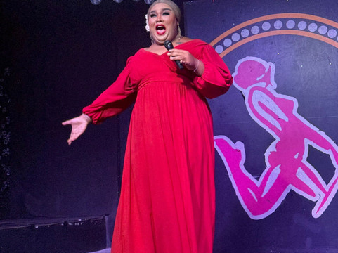 Moo Moo Cabaret show bar-拉克山必去景点