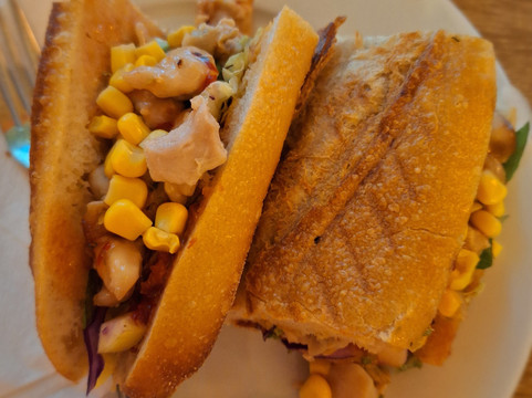 Little Paradise Sandwich Shop