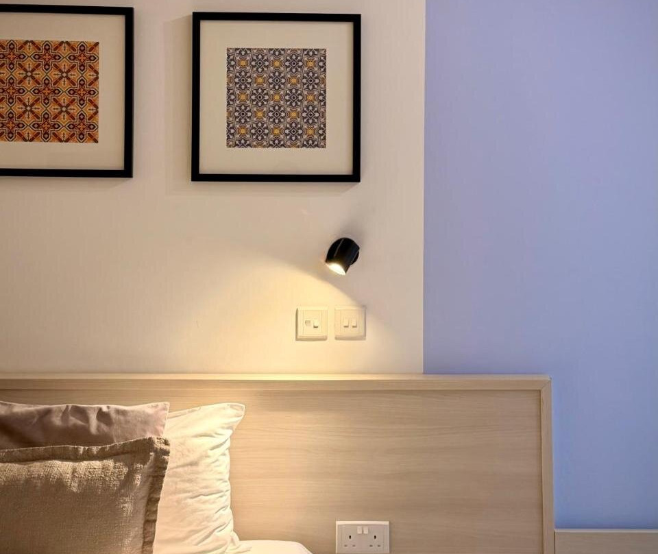 Apartment 81