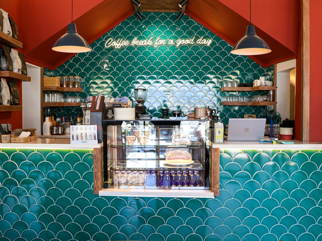 De Lucci Coffee House