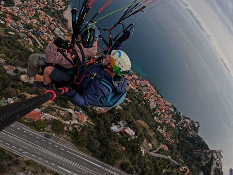 Azur Parapente-罗克布伦第马丁必去景点