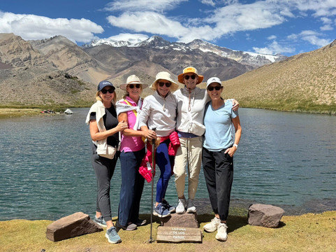 Venture Experiences-纳塔莱斯港必去景点