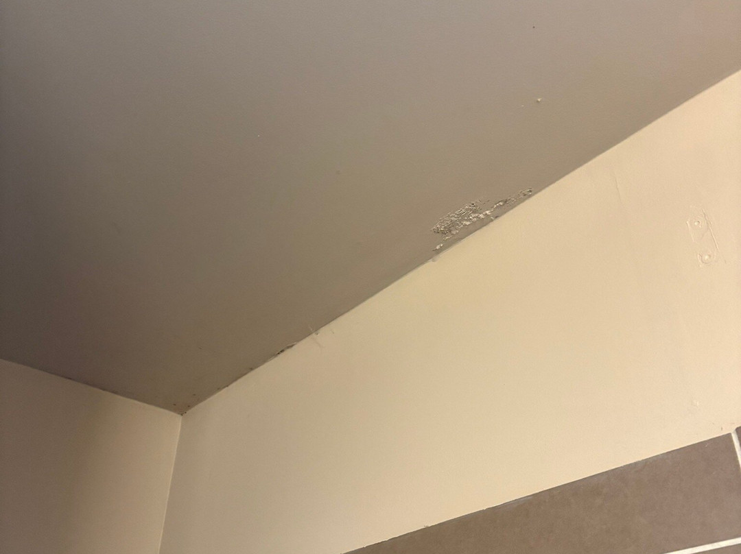 安塔尔温泉酒店主图