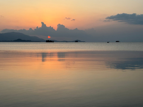 斯凯海滩酒店主图