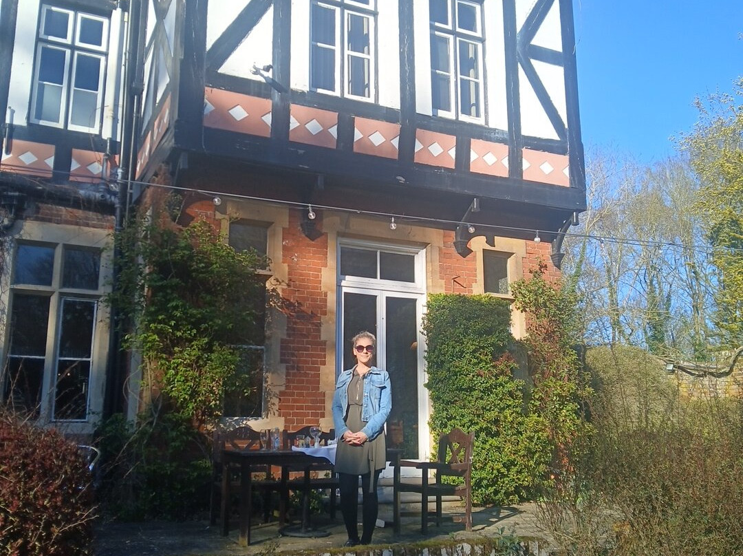 瑟斯顿遗产农庄主图